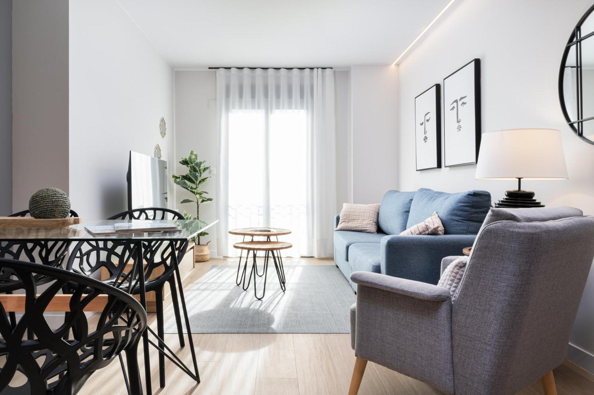Apartamentos Torre Del Reloj Jaca Esterno foto